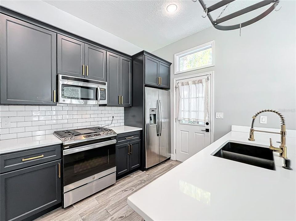 For Sale: $729,000 (3 beds, 2 baths, 1630 Square Feet)