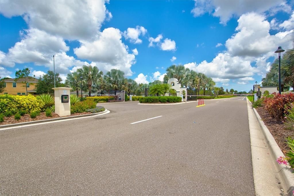 Active With Contract: $499,900 (4 beds, 2 baths, 1767 Square Feet)