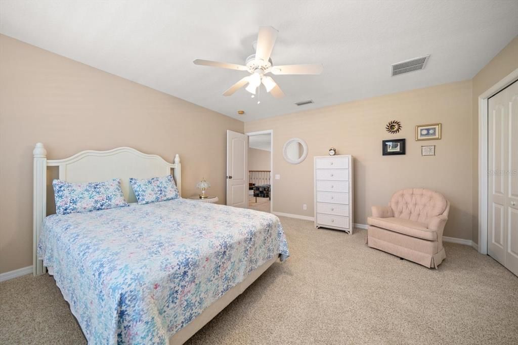 待售: $499,000 (3 贝兹, 2 浴室, 2215 平方英尺)