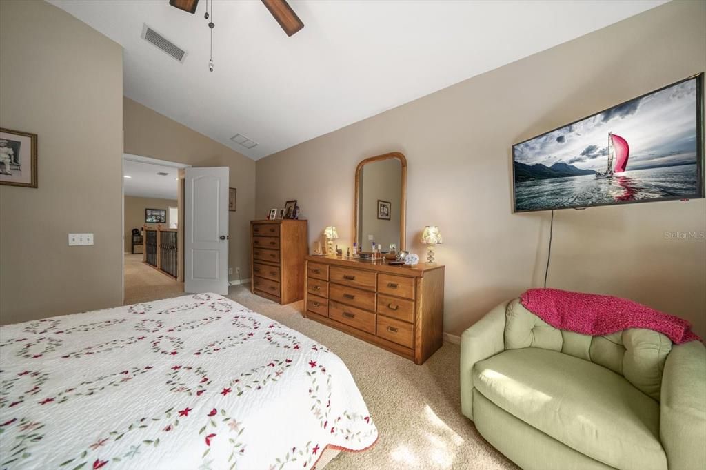 待售: $499,000 (3 贝兹, 2 浴室, 2215 平方英尺)