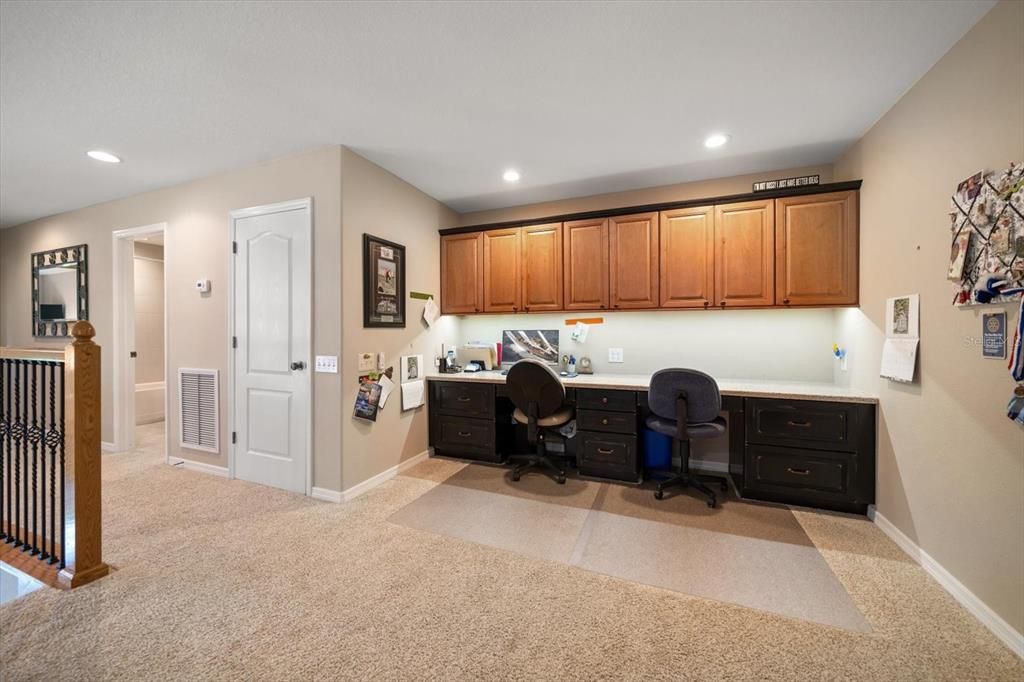 待售: $499,000 (3 贝兹, 2 浴室, 2215 平方英尺)