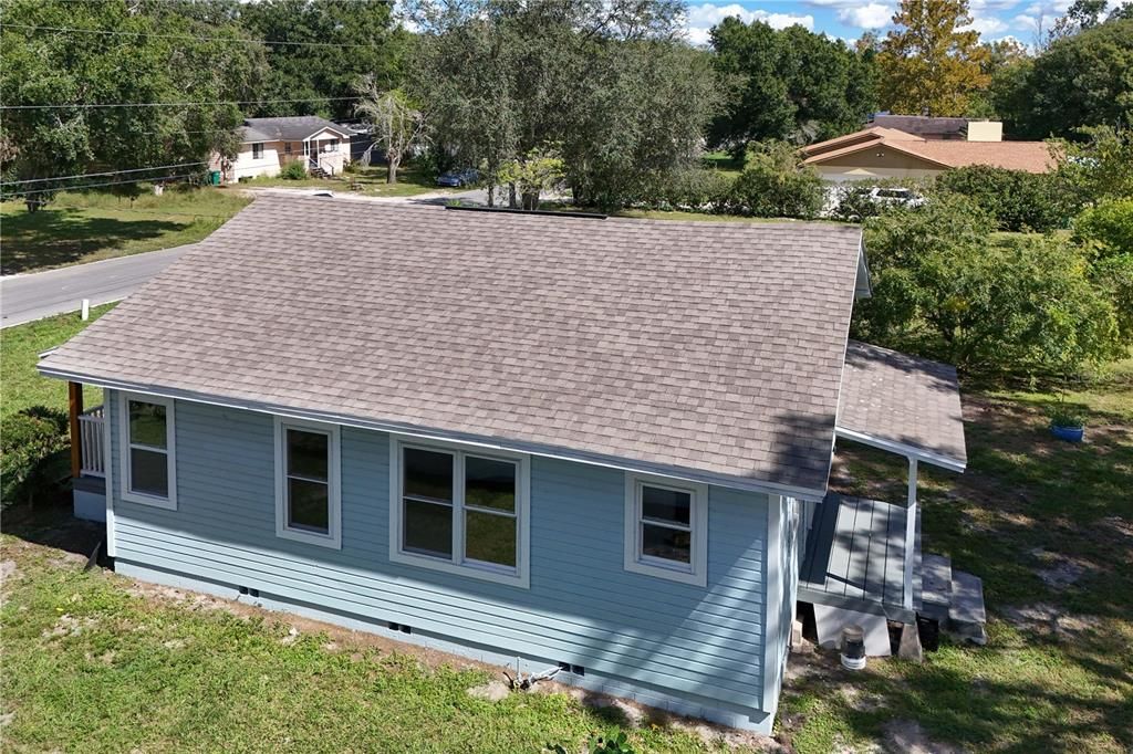 Active With Contract: $260,000 (2 beds, 1 baths, 944 Square Feet)