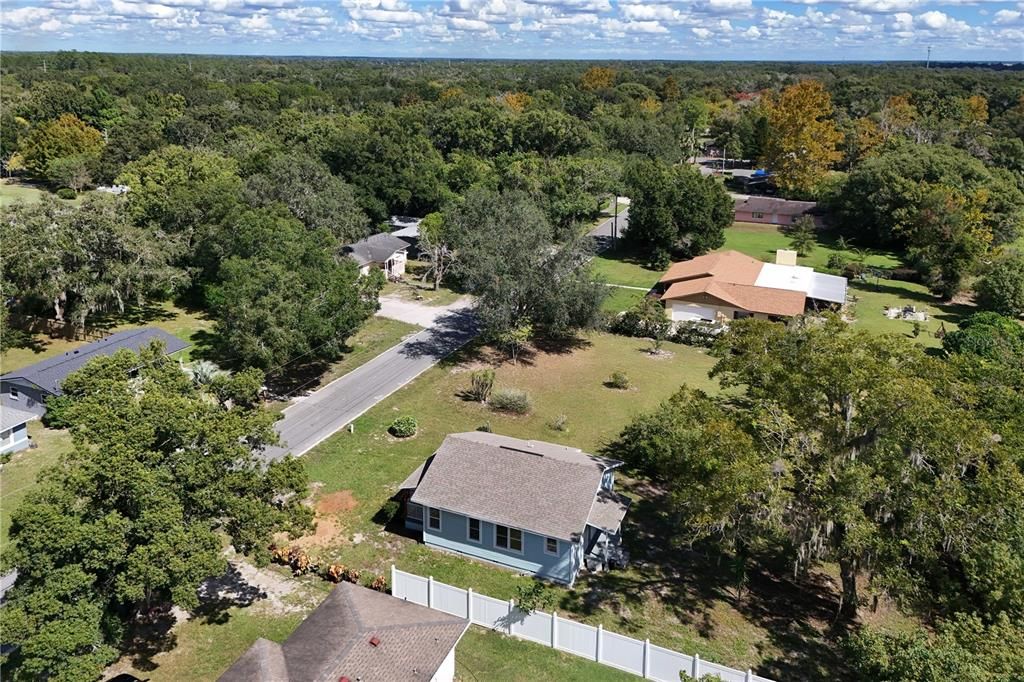 Active With Contract: $260,000 (2 beds, 1 baths, 944 Square Feet)