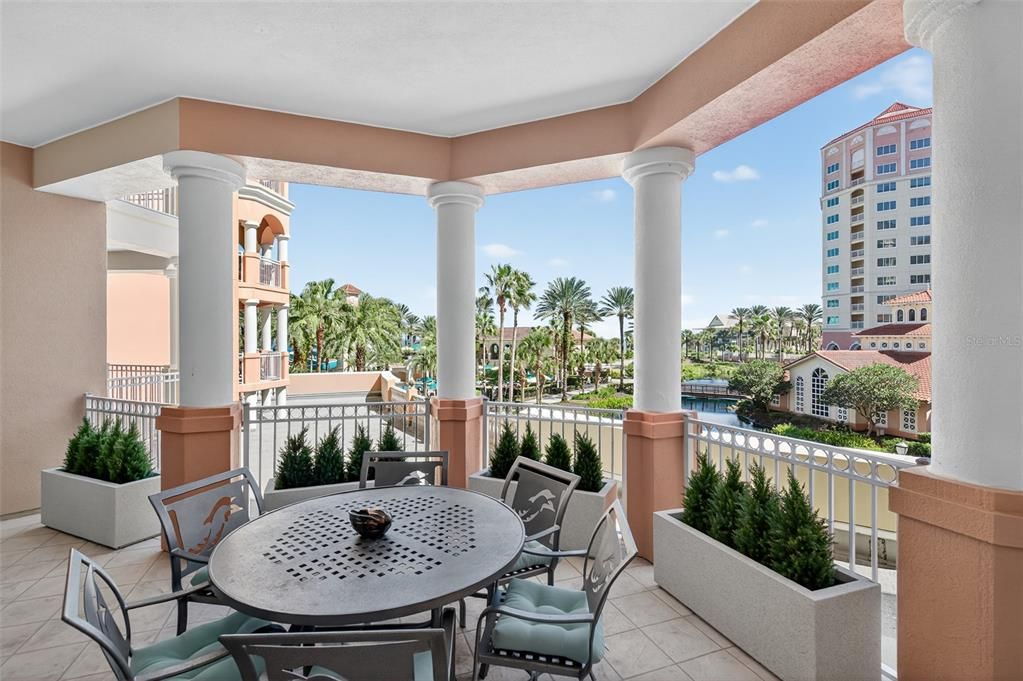 For Sale: $1,150,000 (3 beds, 3 baths, 2588 Square Feet)