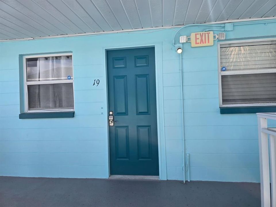 待售: $150,000 (1 贝兹, 1 浴室, 320 平方英尺)