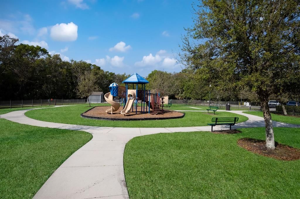 待售: $945,000 (4 贝兹, 3 浴室, 3852 平方英尺)