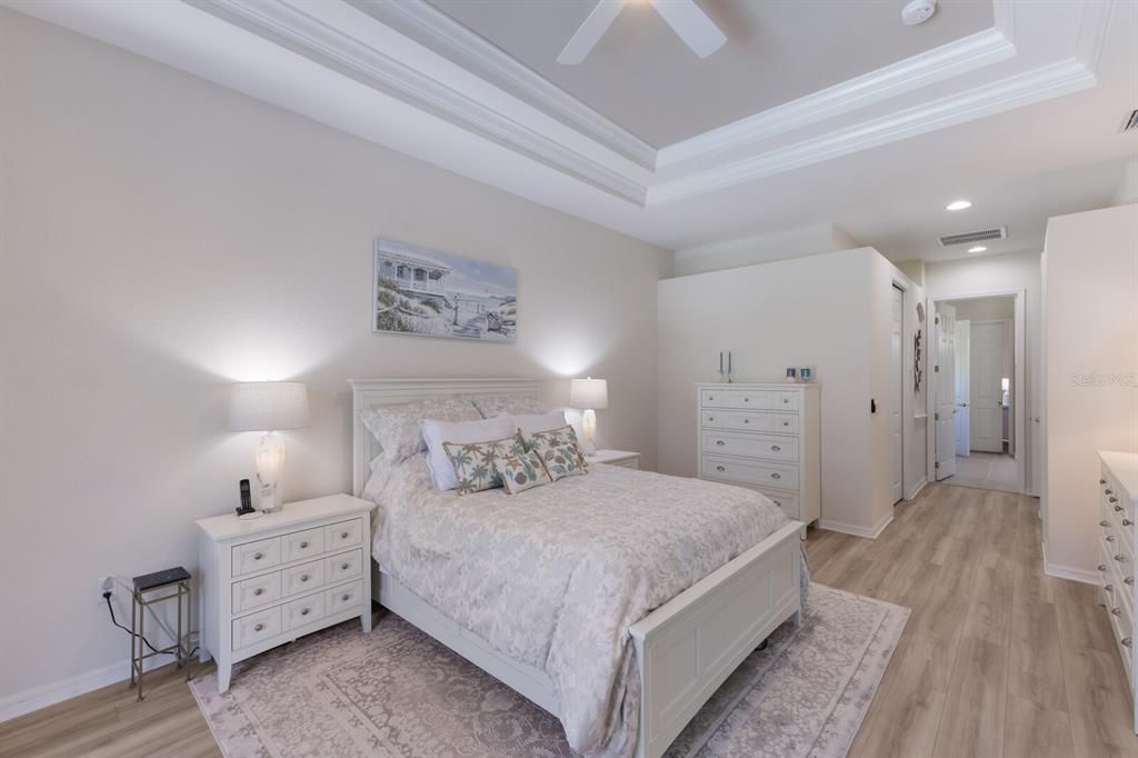 待售: $945,000 (4 贝兹, 3 浴室, 3852 平方英尺)