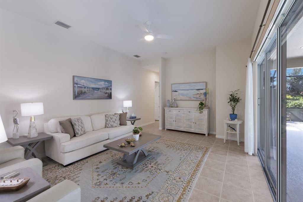 待售: $945,000 (4 贝兹, 3 浴室, 3852 平方英尺)