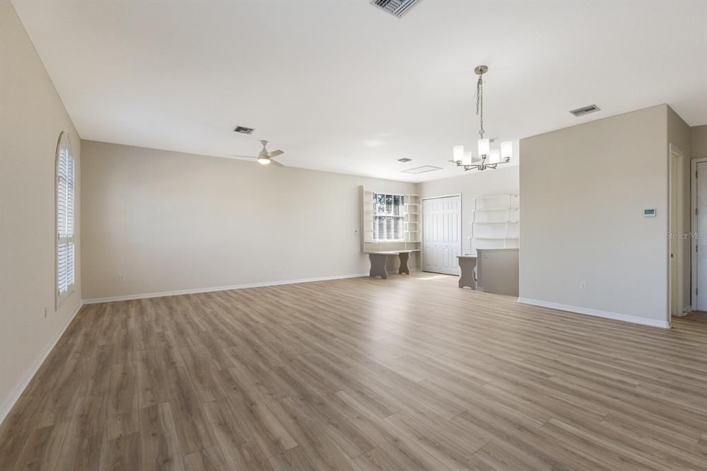 待售: $945,000 (4 贝兹, 3 浴室, 3852 平方英尺)