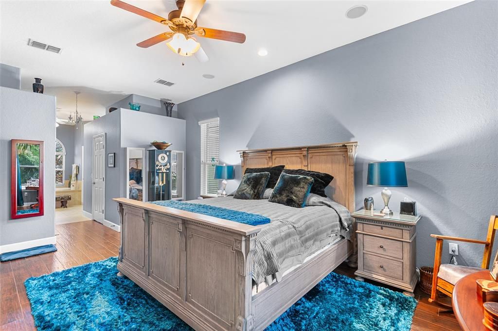 待售: $550,000 (3 贝兹, 2 浴室, 2618 平方英尺)