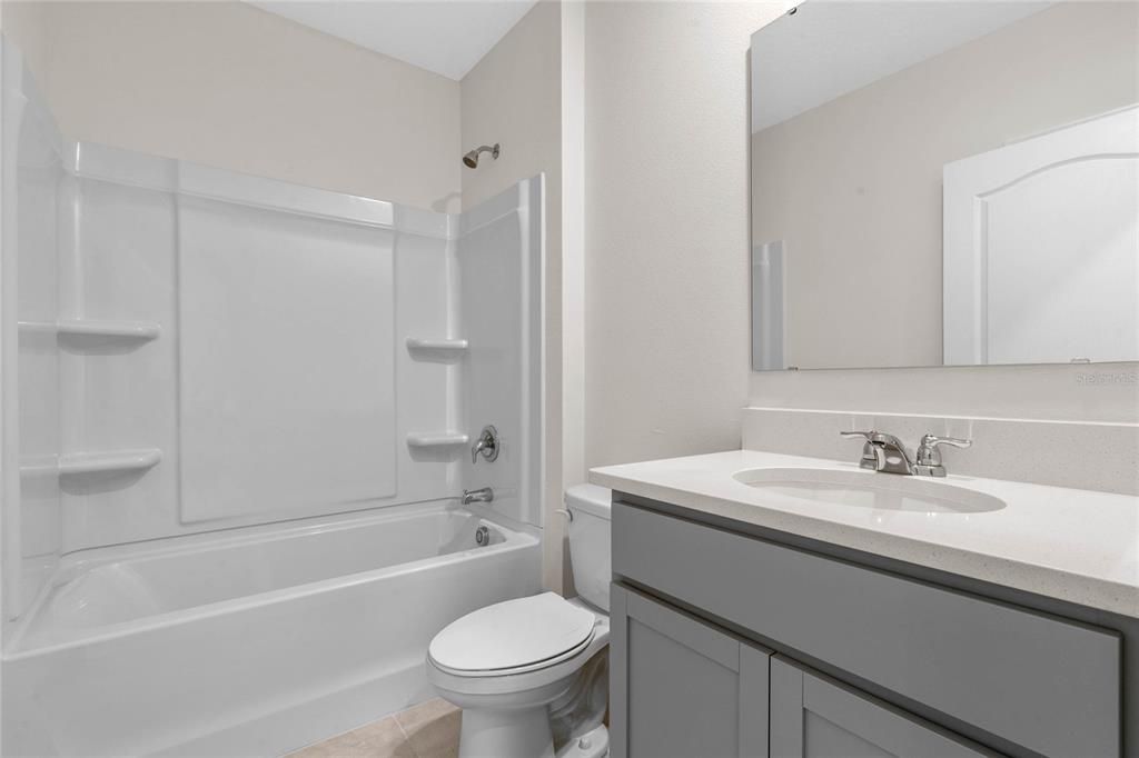 Active With Contract: $291,990 (3 beds, 2 baths, 1672 Square Feet)