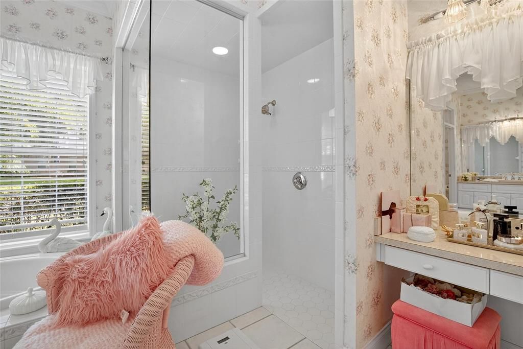 Active With Contract: $622,000 (4 beds, 3 baths, 3353 Square Feet)