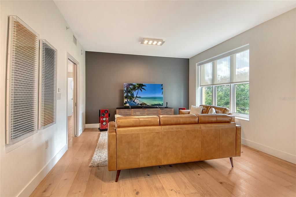 For Sale: $1,200,000 (3 beds, 3 baths, 2778 Square Feet)