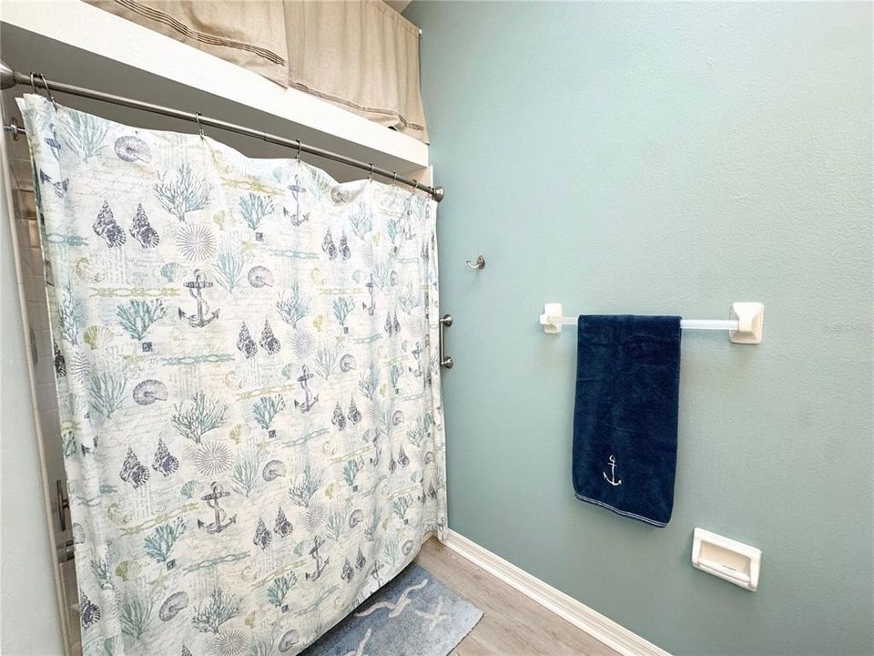 For Sale: $559,000 (3 beds, 2 baths, 1566 Square Feet)