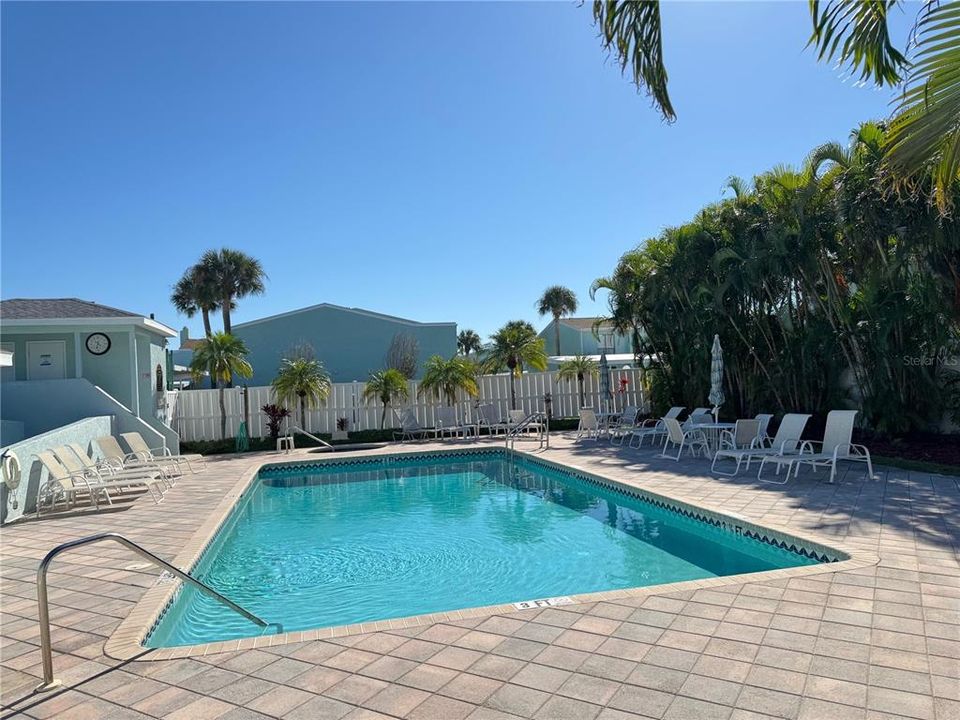 For Sale: $559,000 (3 beds, 2 baths, 1566 Square Feet)