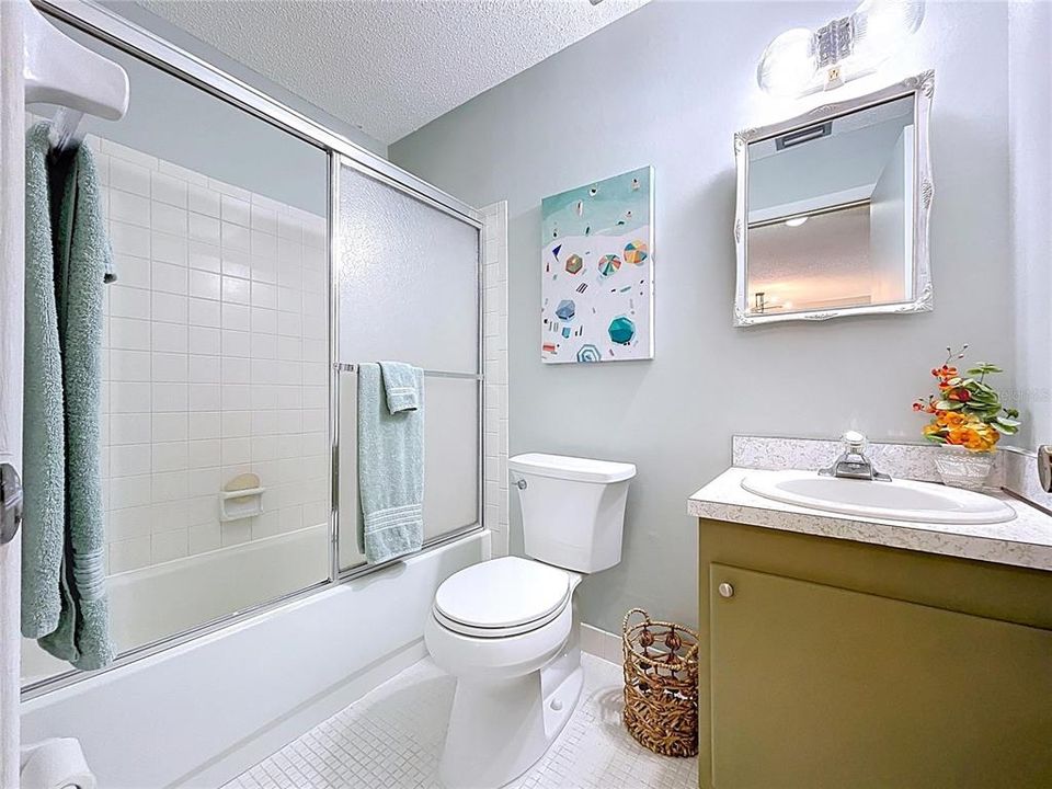 For Sale: $115,000 (1 beds, 1 baths, 750 Square Feet)