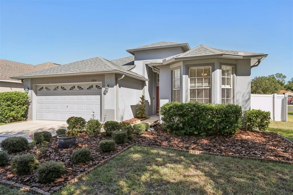 Под контрактом: $340,000 (3 спален, 2 ванн, 1738 Квадратных фут)