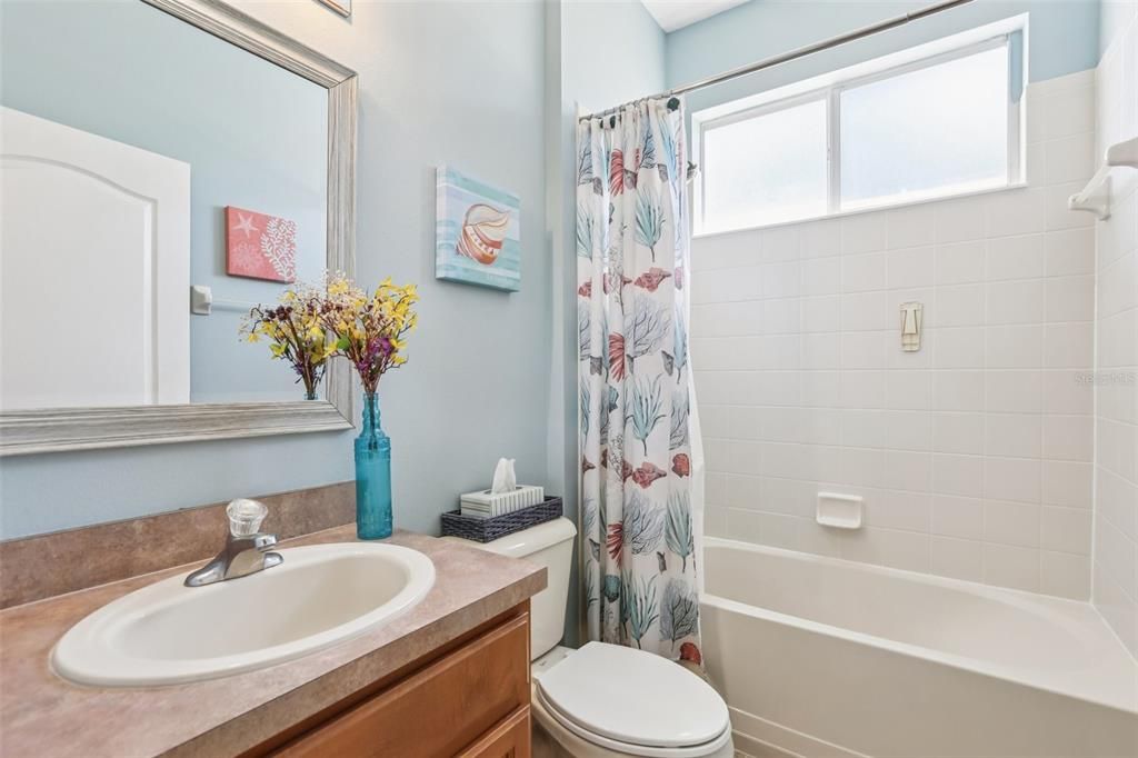 Под контрактом: $340,000 (3 спален, 2 ванн, 1738 Квадратных фут)