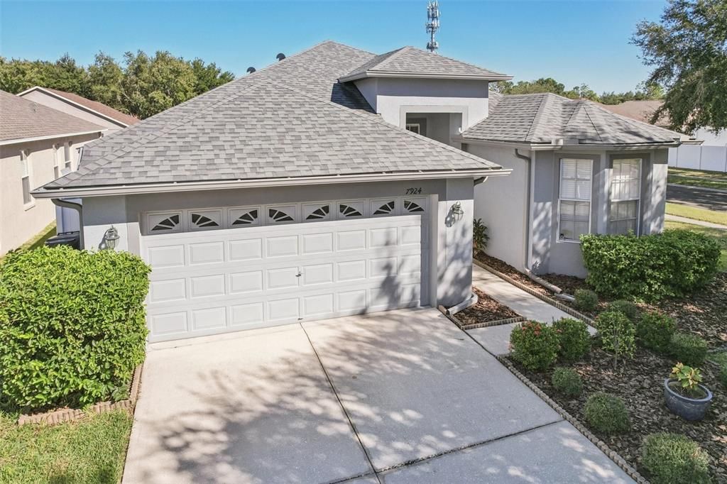 Под контрактом: $340,000 (3 спален, 2 ванн, 1738 Квадратных фут)