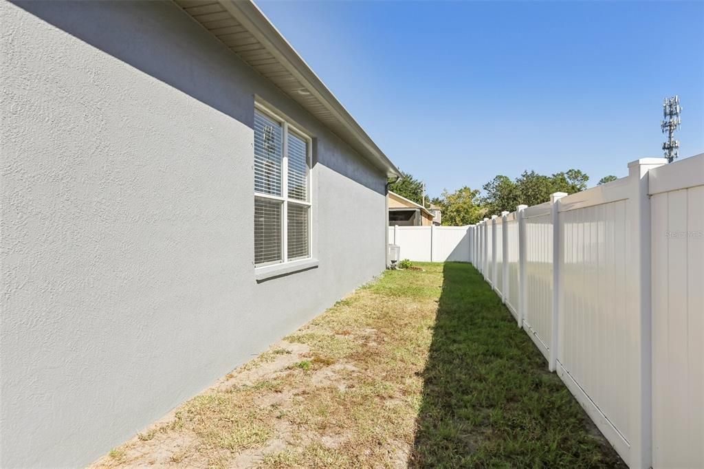 Под контрактом: $340,000 (3 спален, 2 ванн, 1738 Квадратных фут)