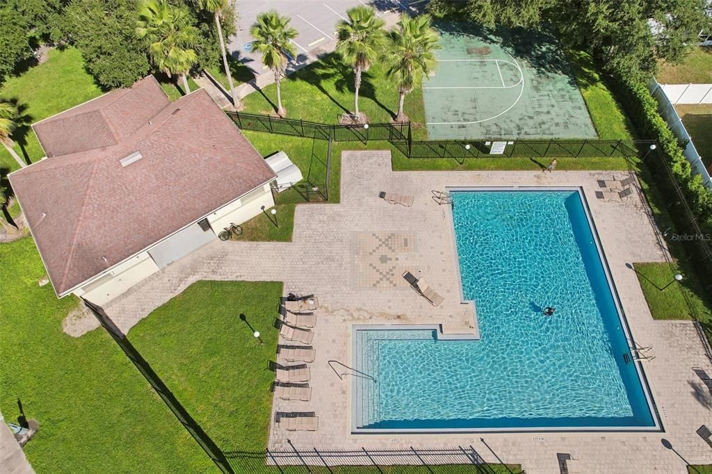 Под контрактом: $340,000 (3 спален, 2 ванн, 1738 Квадратных фут)