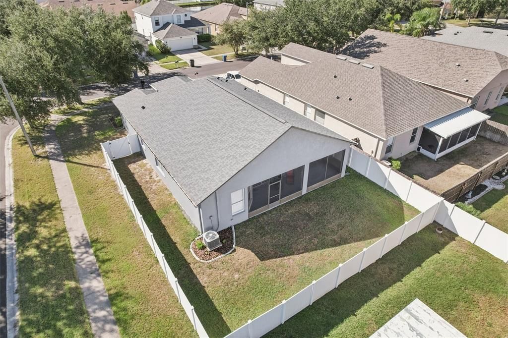 Под контрактом: $340,000 (3 спален, 2 ванн, 1738 Квадратных фут)