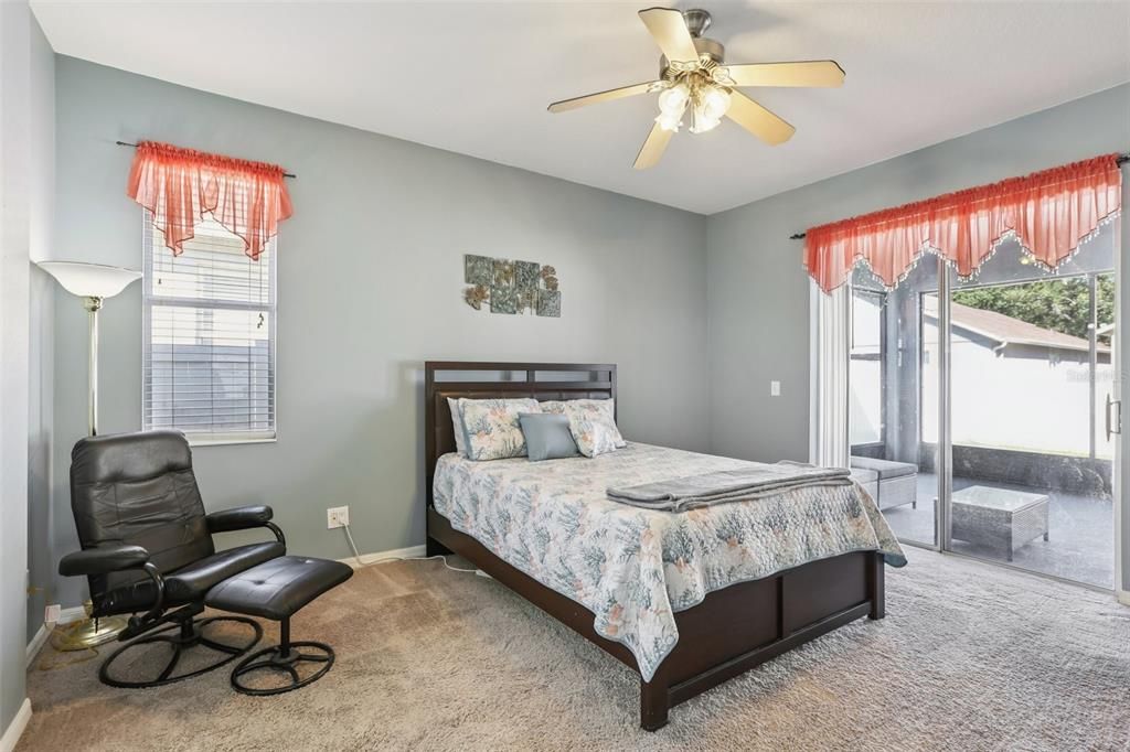 Под контрактом: $340,000 (3 спален, 2 ванн, 1738 Квадратных фут)