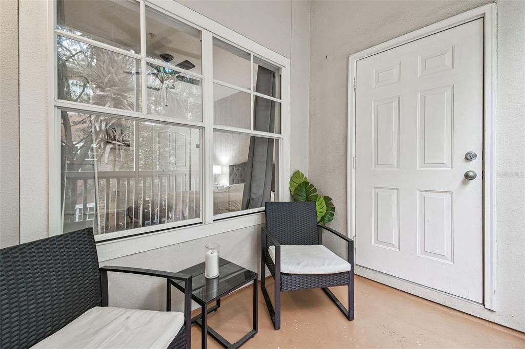 Active With Contract: $249,000 (1 beds, 1 baths, 867 Square Feet)