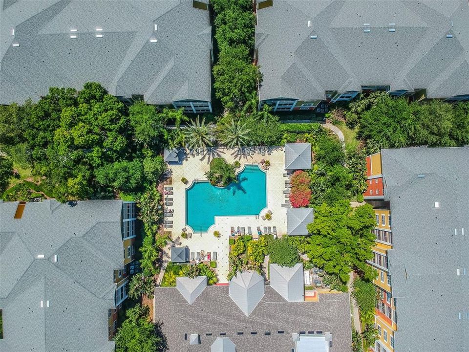 Active With Contract: $249,000 (1 beds, 1 baths, 867 Square Feet)