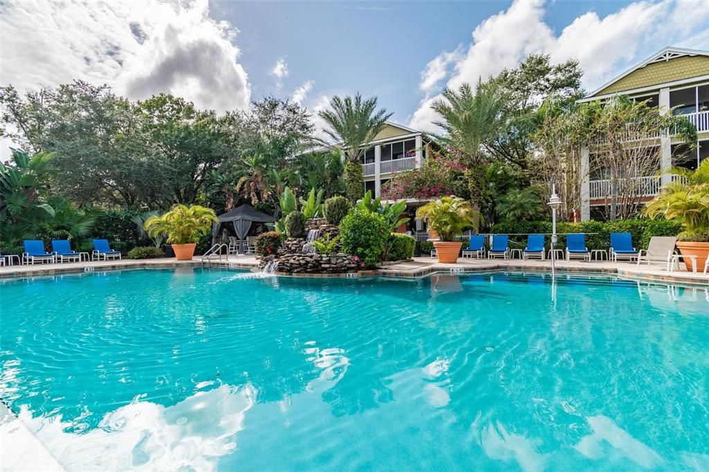 Active With Contract: $249,000 (1 beds, 1 baths, 867 Square Feet)