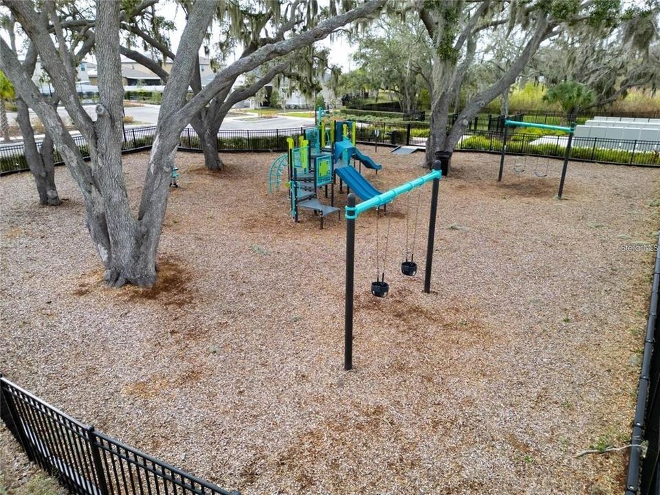 出租: $2,100 (4 贝兹, 2 浴室, 1841 平方英尺)