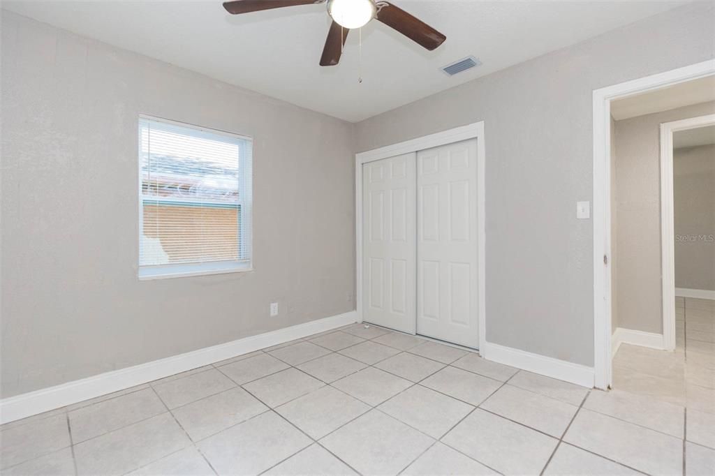 Под контрактом: $269,900 (2 спален, 2 ванн, 884 Квадратных фут)