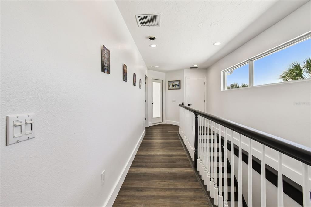 待售: $2,690,000 (6 贝兹, 4 浴室, 4546 平方英尺)