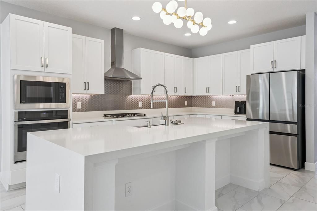 Active With Contract: $760,000 (4 beds, 3 baths, 3074 Square Feet)