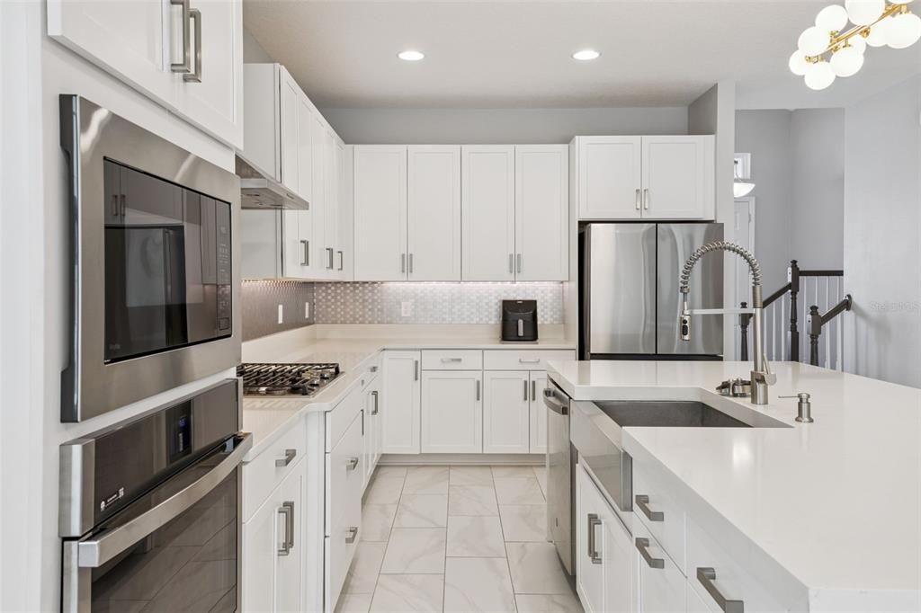 Active With Contract: $760,000 (4 beds, 3 baths, 3074 Square Feet)