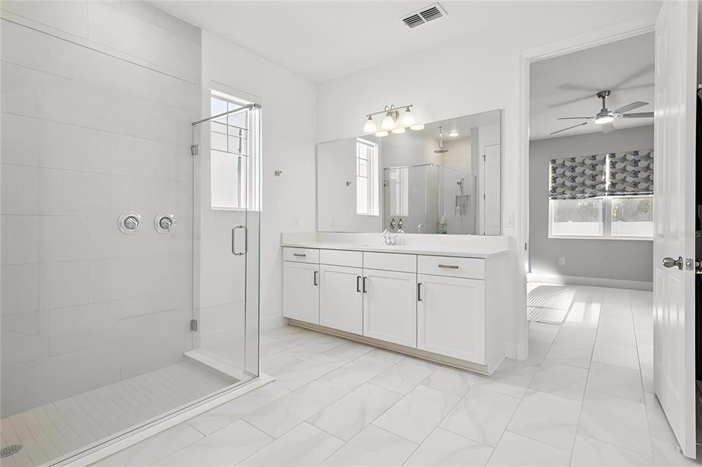 Active With Contract: $760,000 (4 beds, 3 baths, 3074 Square Feet)