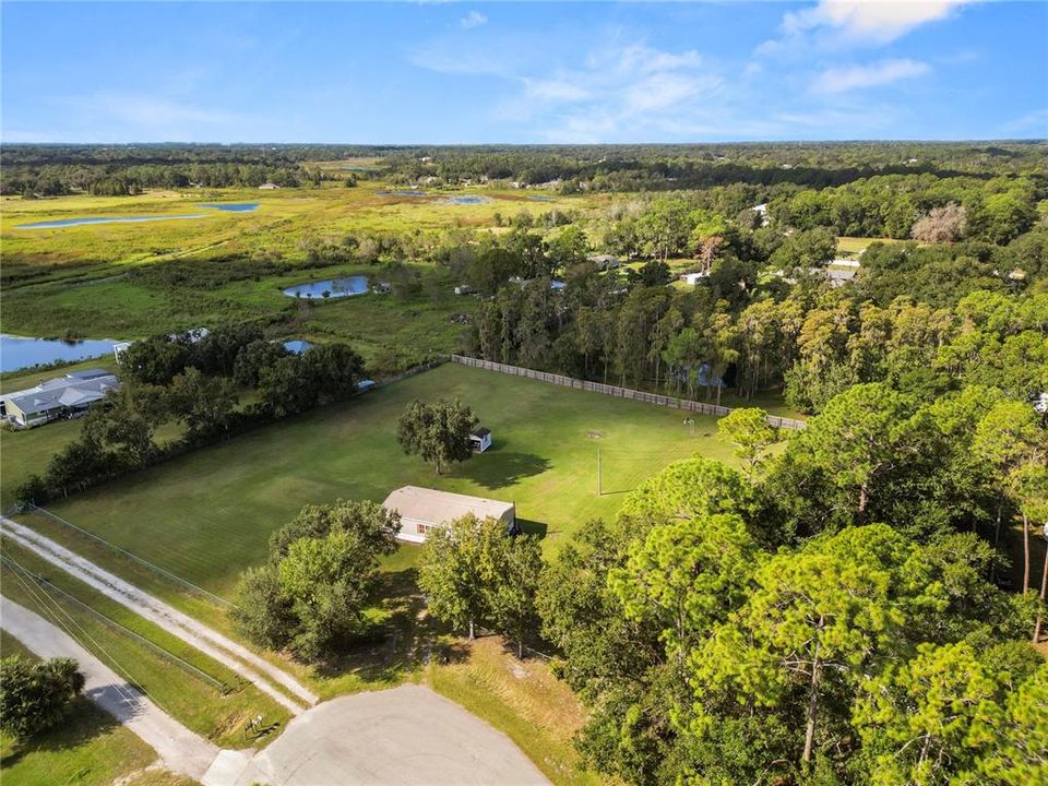 合同活跃: $245,000 (3 贝兹, 2 浴室, 1404 平方英尺)