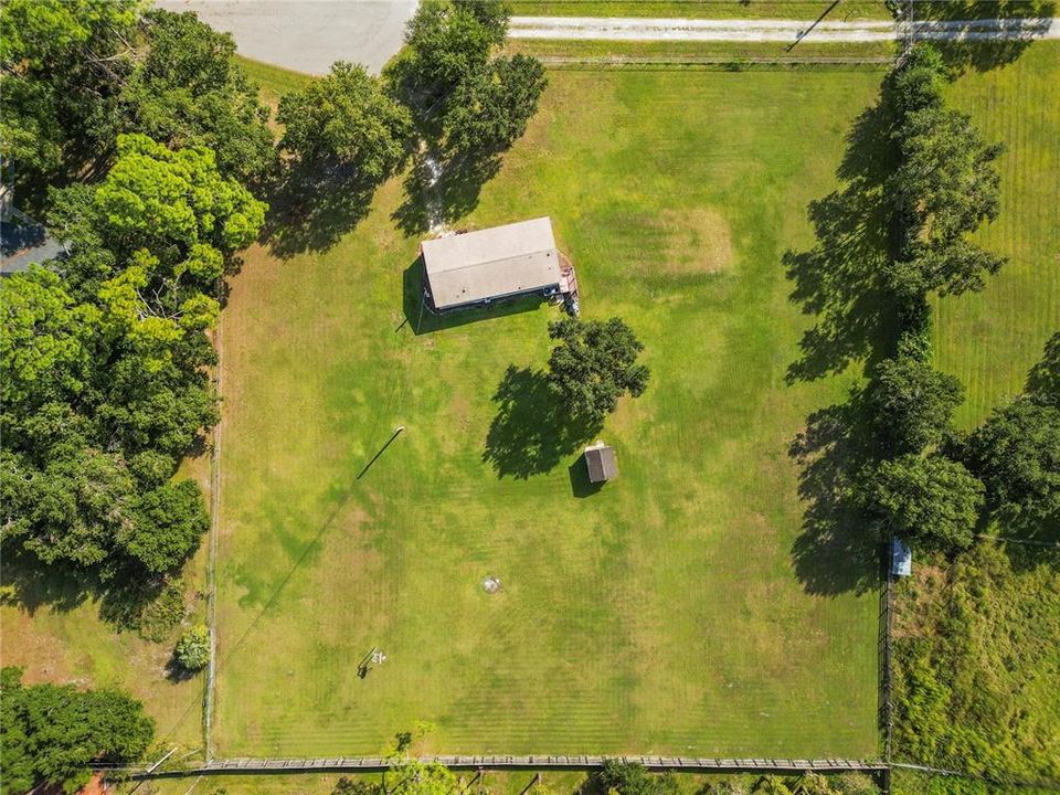 合同活跃: $245,000 (3 贝兹, 2 浴室, 1404 平方英尺)