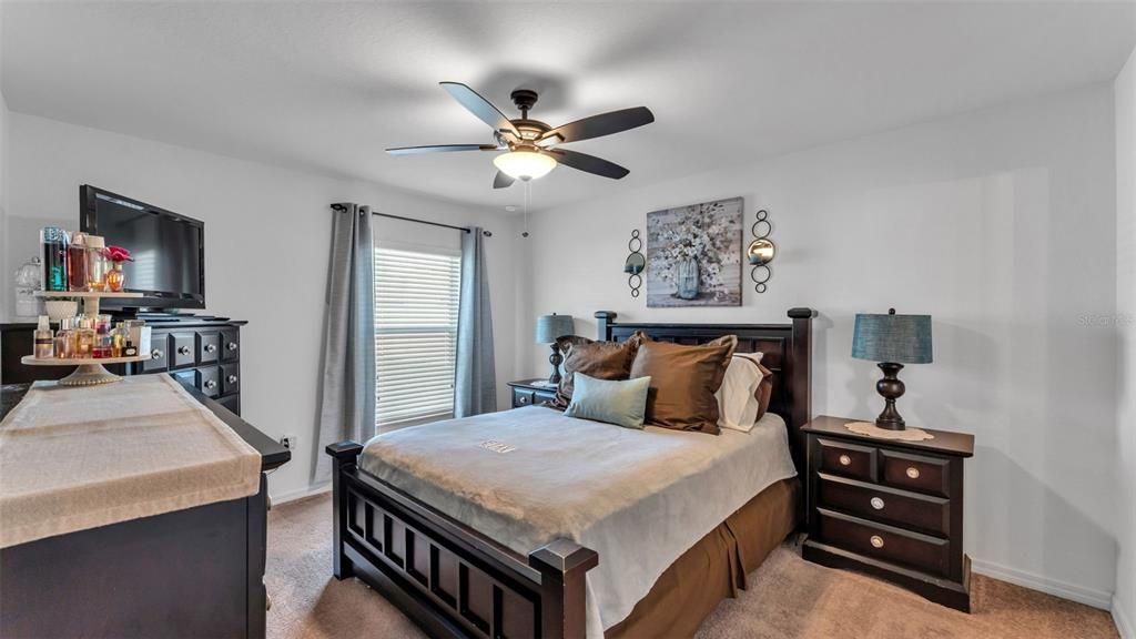 En Venta: $285,000 (3 camas, 2 baños, 1362 Pies cuadrados)