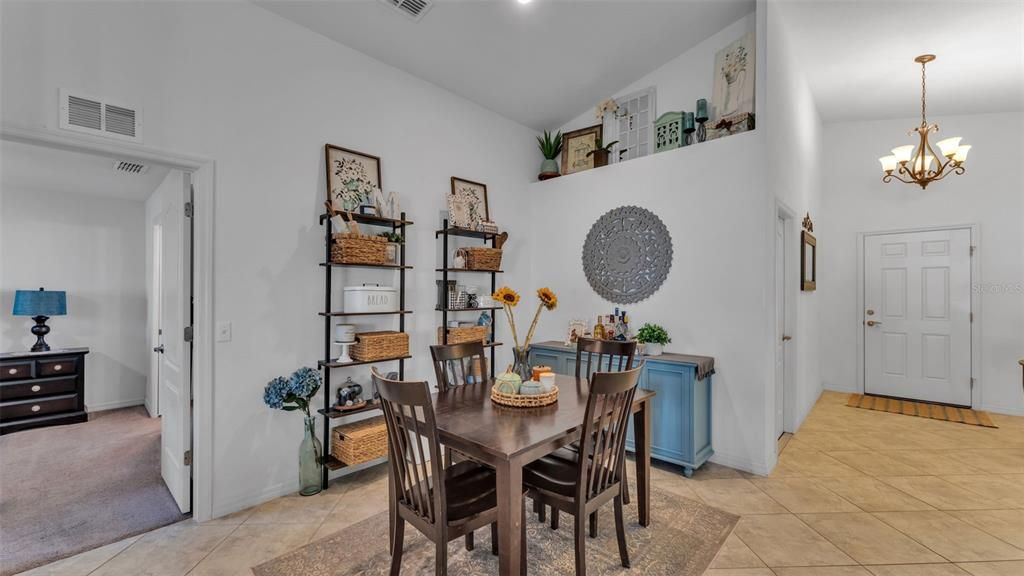 En Venta: $285,000 (3 camas, 2 baños, 1362 Pies cuadrados)