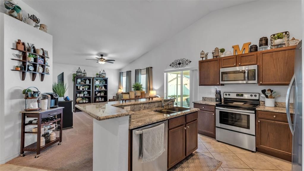 En Venta: $285,000 (3 camas, 2 baños, 1362 Pies cuadrados)