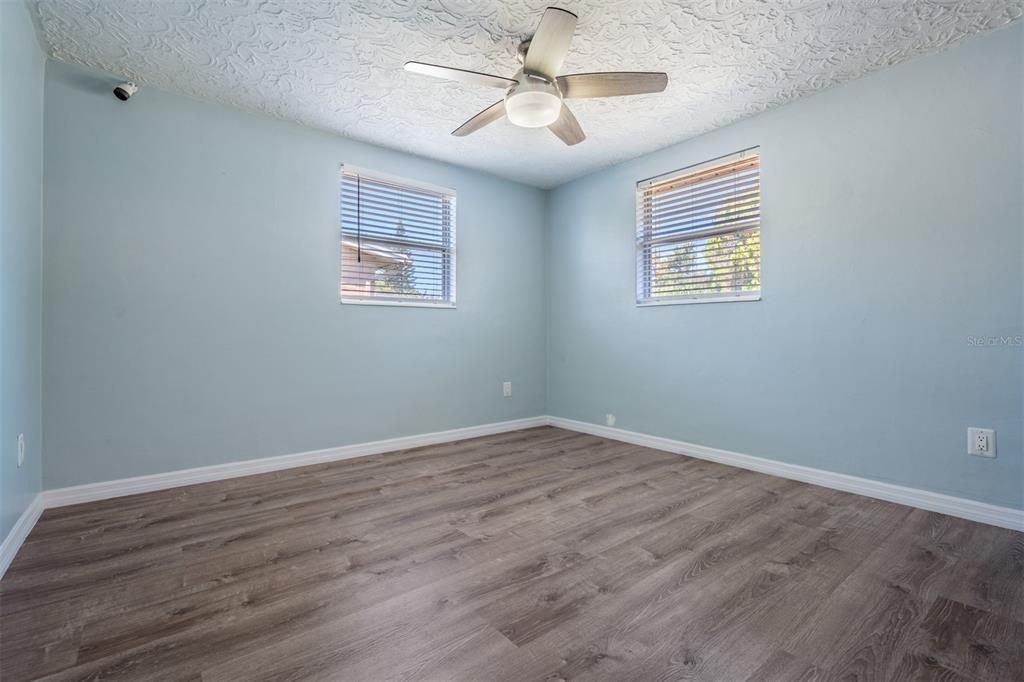 For Sale: $222,900 (3 beds, 2 baths, 1154 Square Feet)