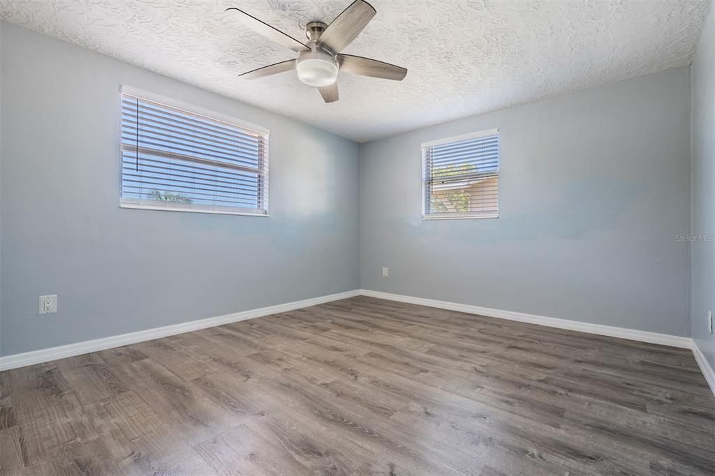 For Sale: $222,900 (3 beds, 2 baths, 1154 Square Feet)