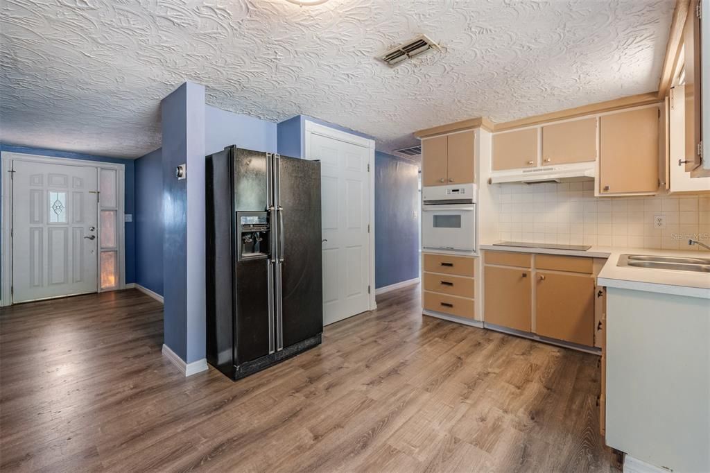 For Sale: $222,900 (3 beds, 2 baths, 1154 Square Feet)