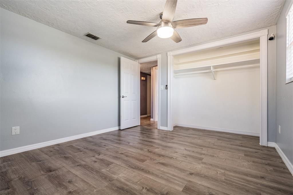 For Sale: $222,900 (3 beds, 2 baths, 1154 Square Feet)