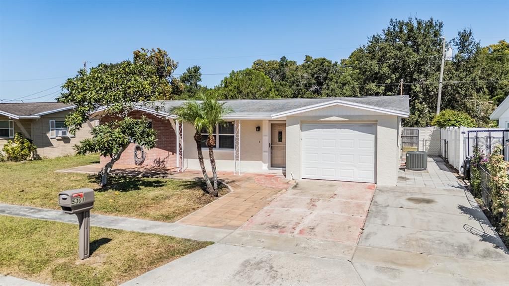 For Sale: $222,900 (3 beds, 2 baths, 1154 Square Feet)