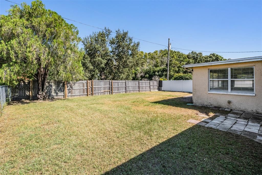 For Sale: $222,900 (3 beds, 2 baths, 1154 Square Feet)