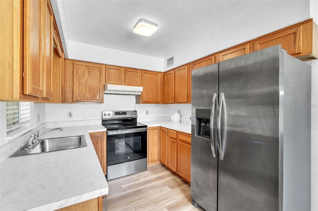 For Rent: $2,000 (3 beds, 2 baths, 1247 Square Feet)