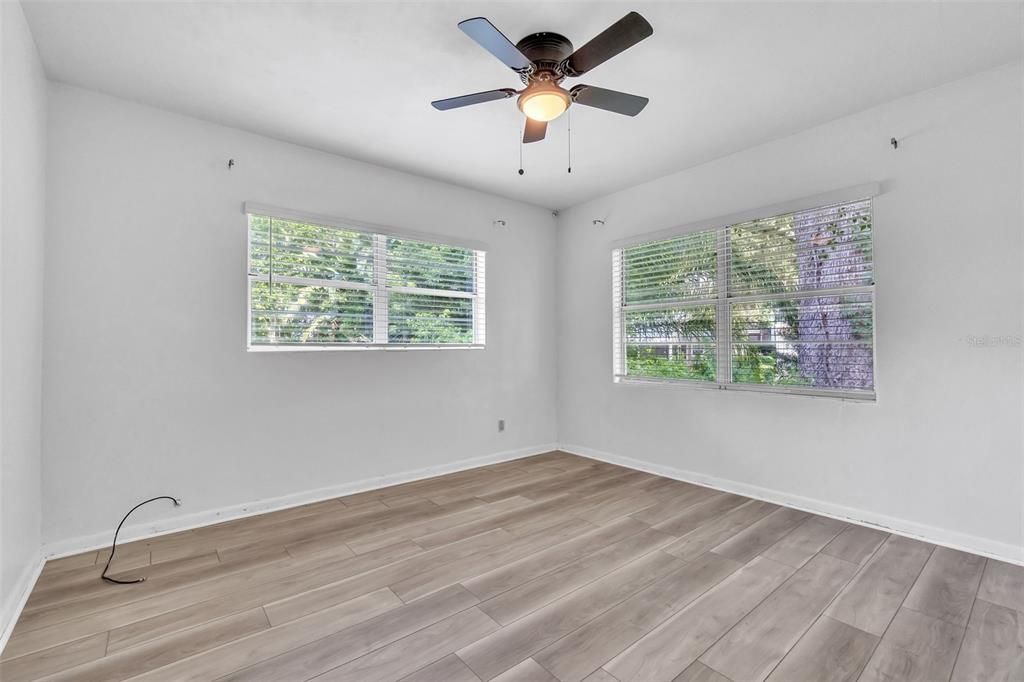 For Rent: $2,000 (3 beds, 2 baths, 1247 Square Feet)