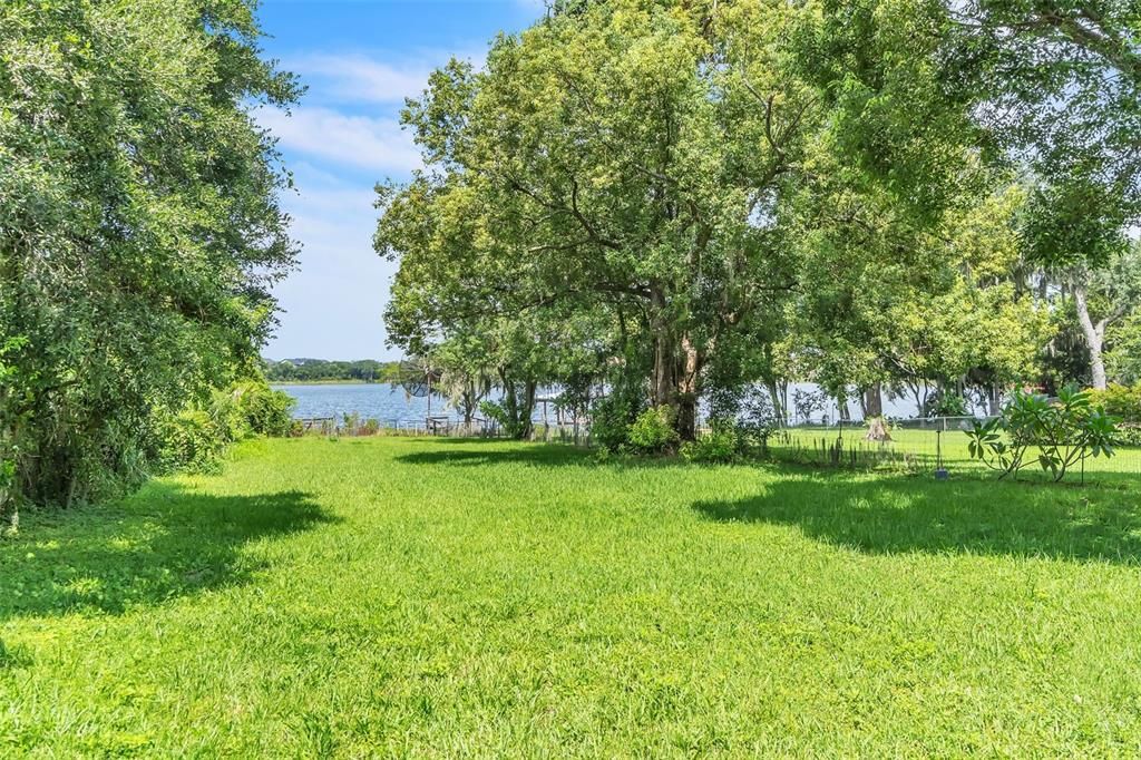 For Rent: $2,000 (3 beds, 2 baths, 1247 Square Feet)